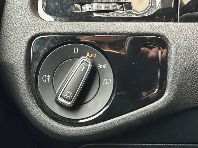 Volkswagen Golf view 28