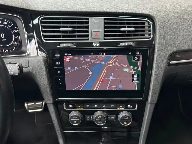 Volkswagen Golf view 18