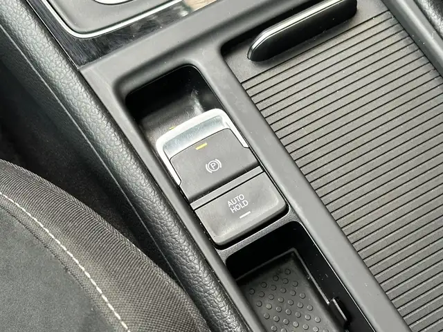 Volkswagen Golf view 27