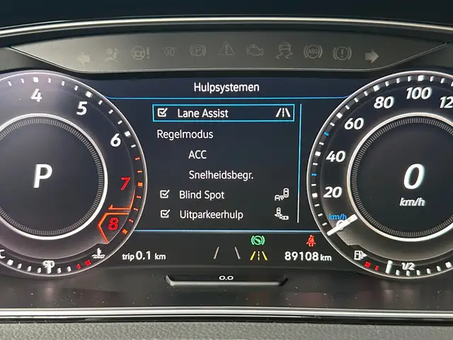 Volkswagen Golf view 25