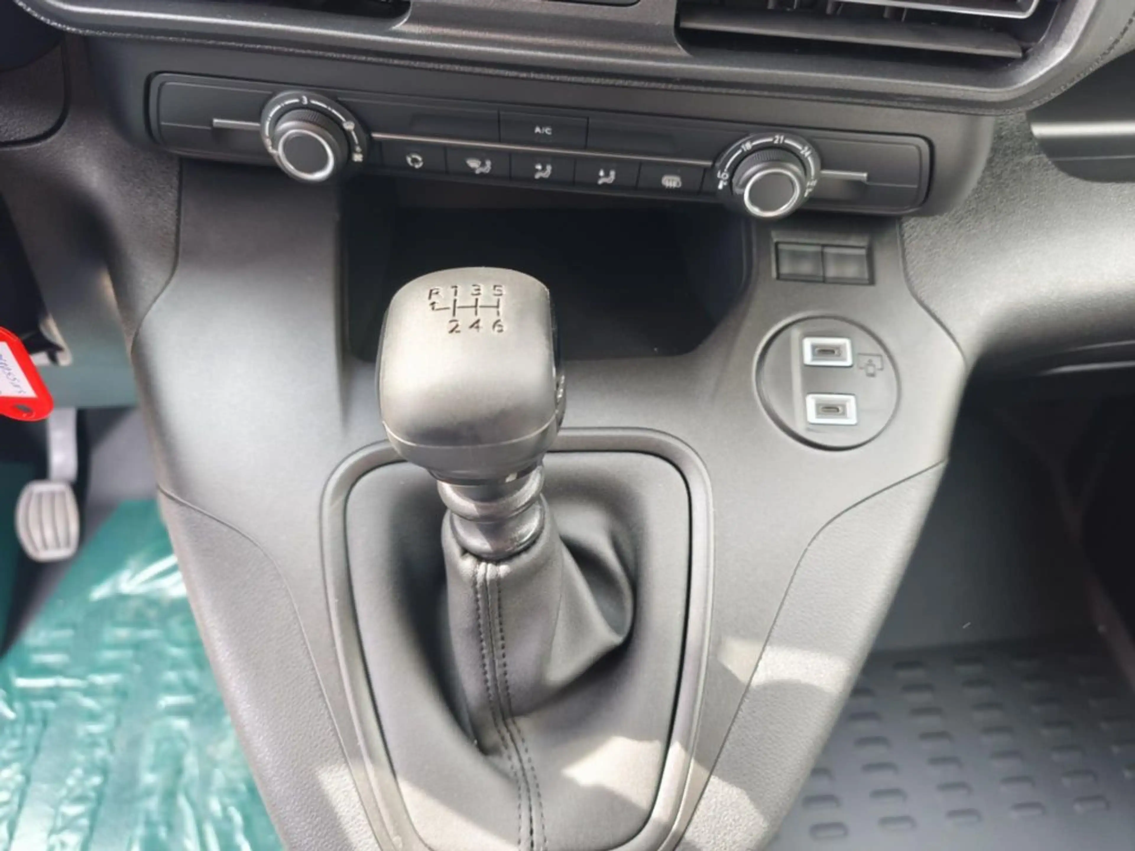 Fiat Doblo 1.5 BlueHDi  L1 — photo 12