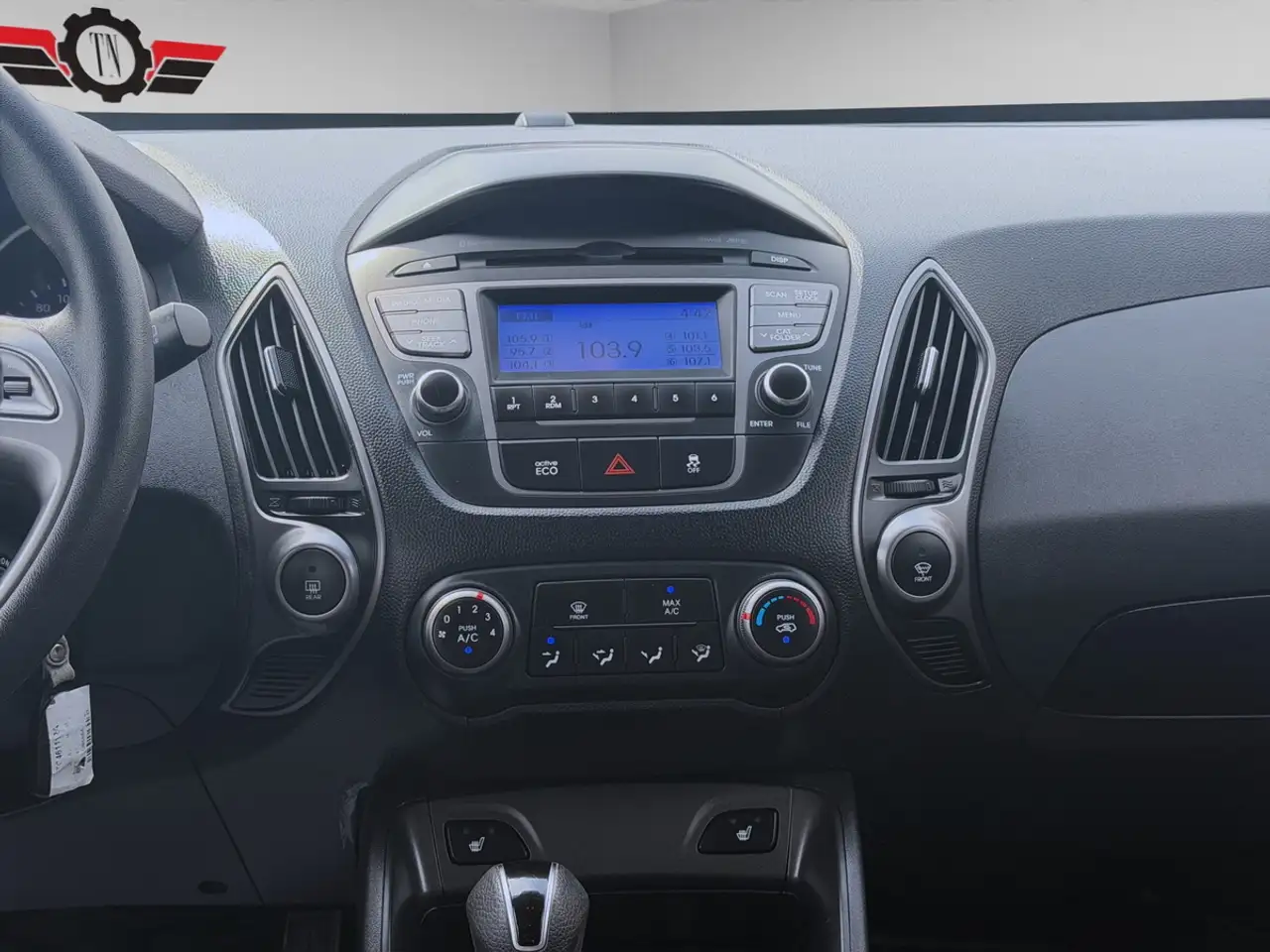 Hyundai TUCSON photo Hyundai TUCSON
