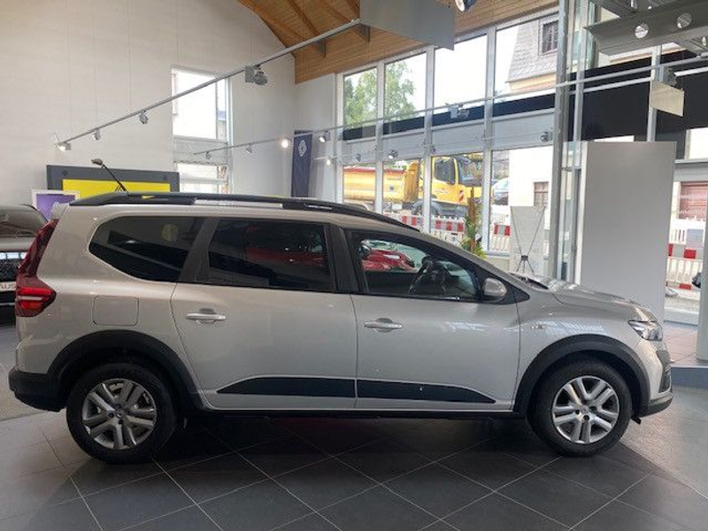 Dacia Jogger TCe 110 — photo 3