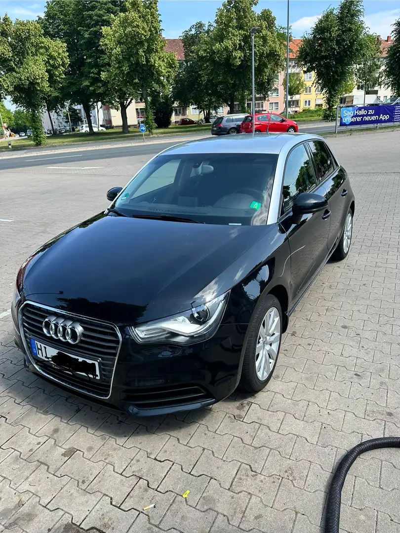 Audi A1 1.2 TFSI Sportback S line Sportpaket - 1