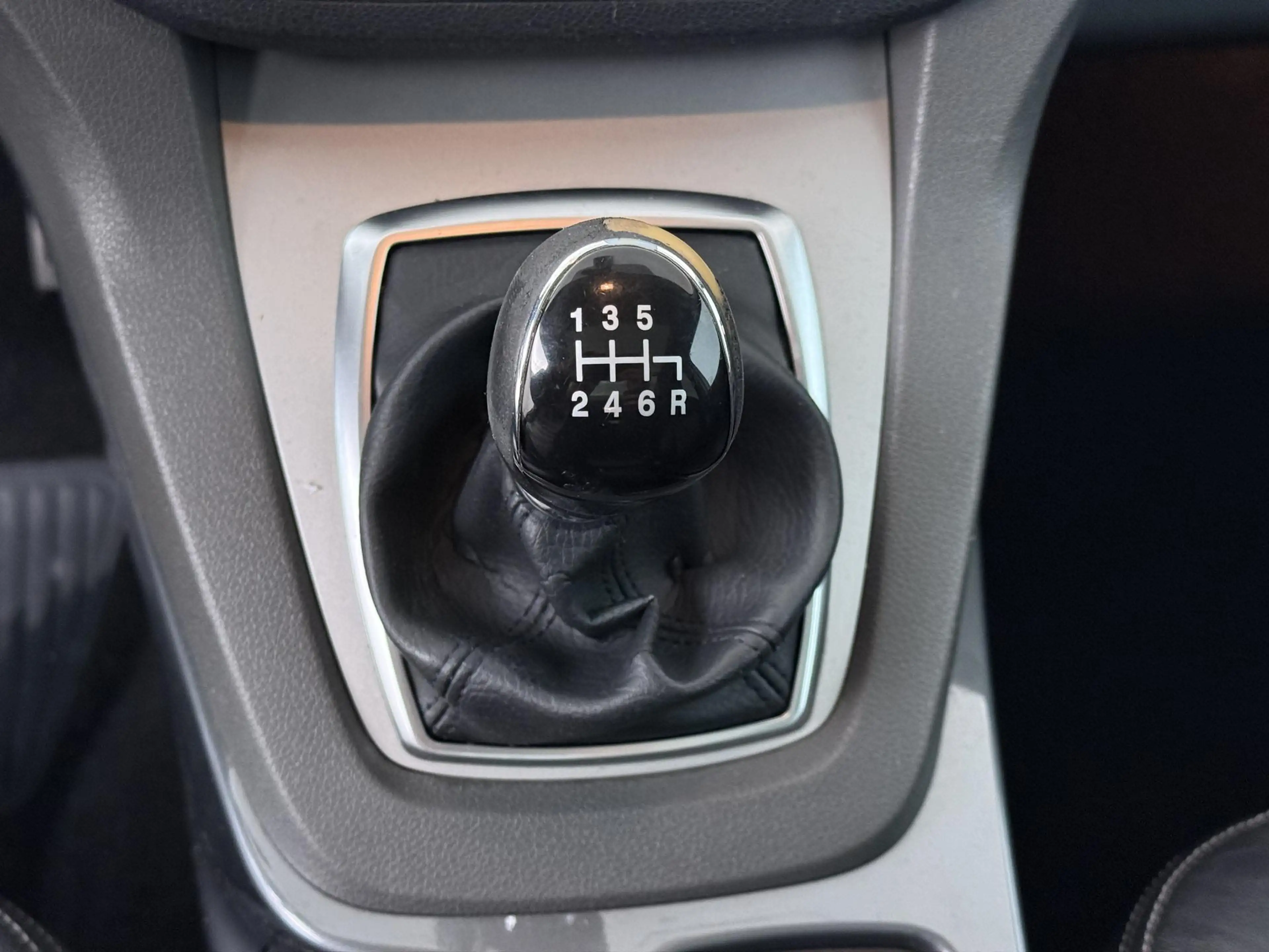 Ford Kuga 2.5 20V Titanium - 2.100kg Trekgewicht! - Climate — photo 21