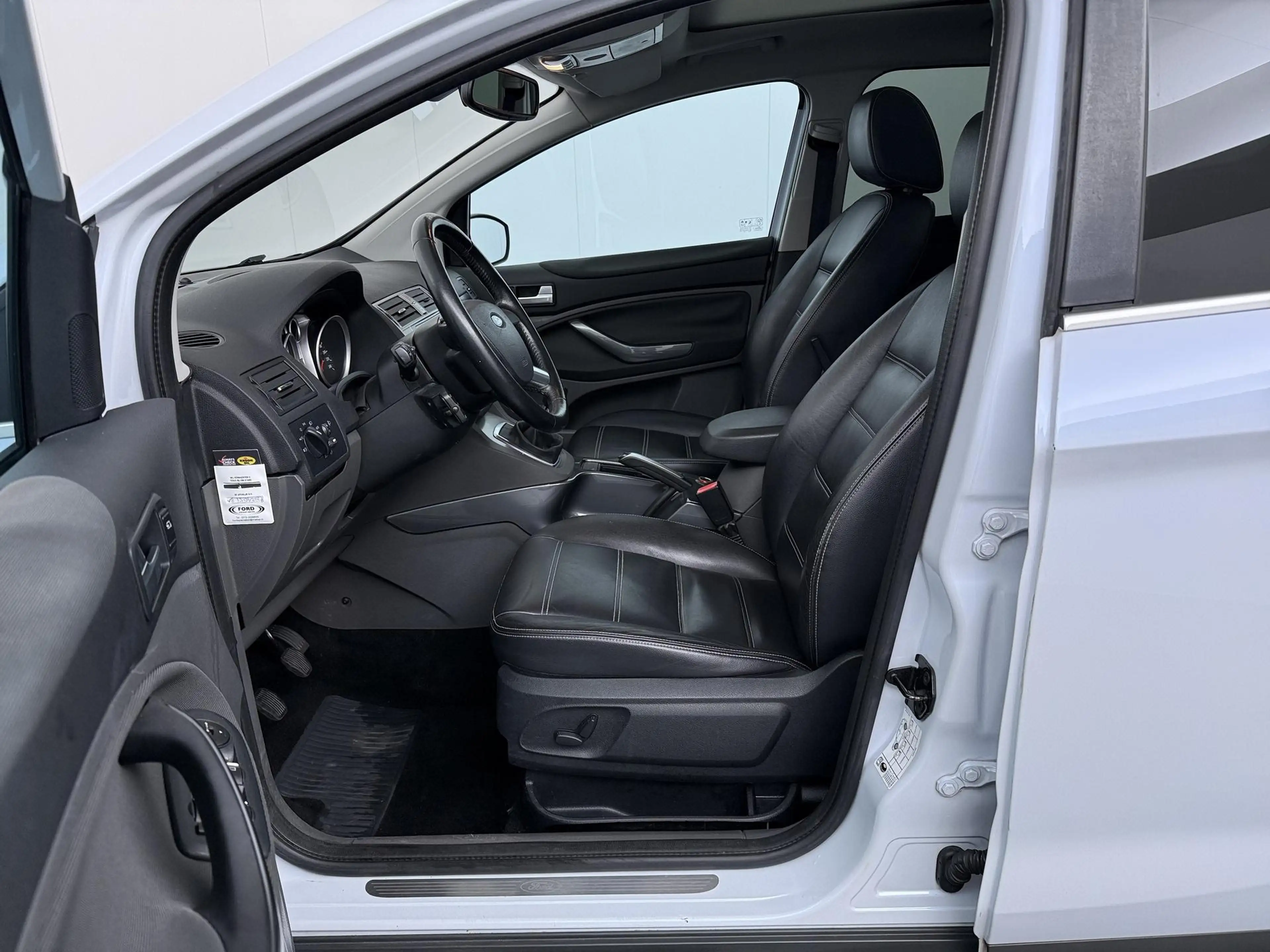 Ford Kuga 2.5 20V Titanium - 2.100kg Trekgewicht! - Climate — photo 11