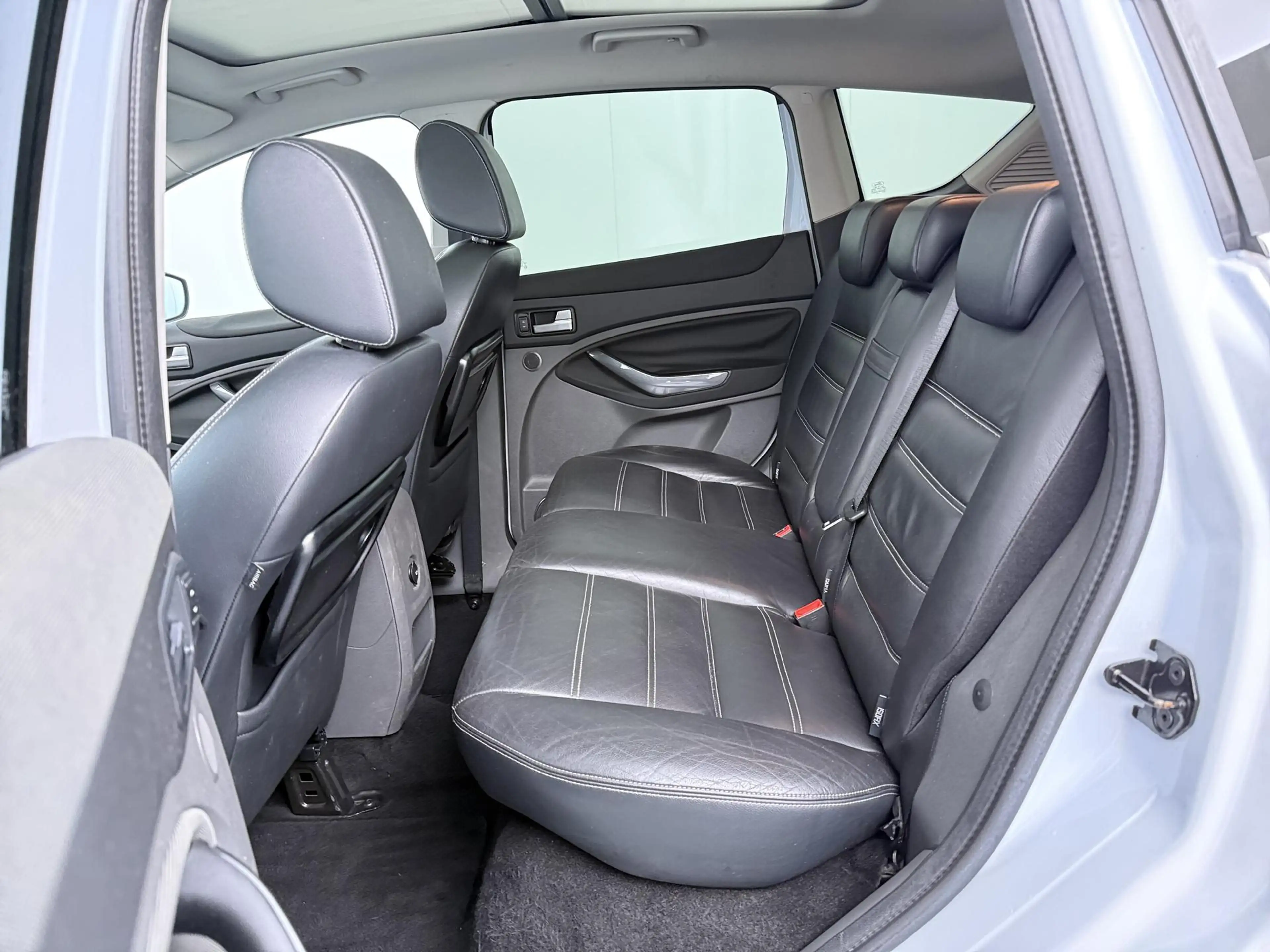 Ford Kuga 2.5 20V Titanium - 2.100kg Trekgewicht! - Climate — photo 10