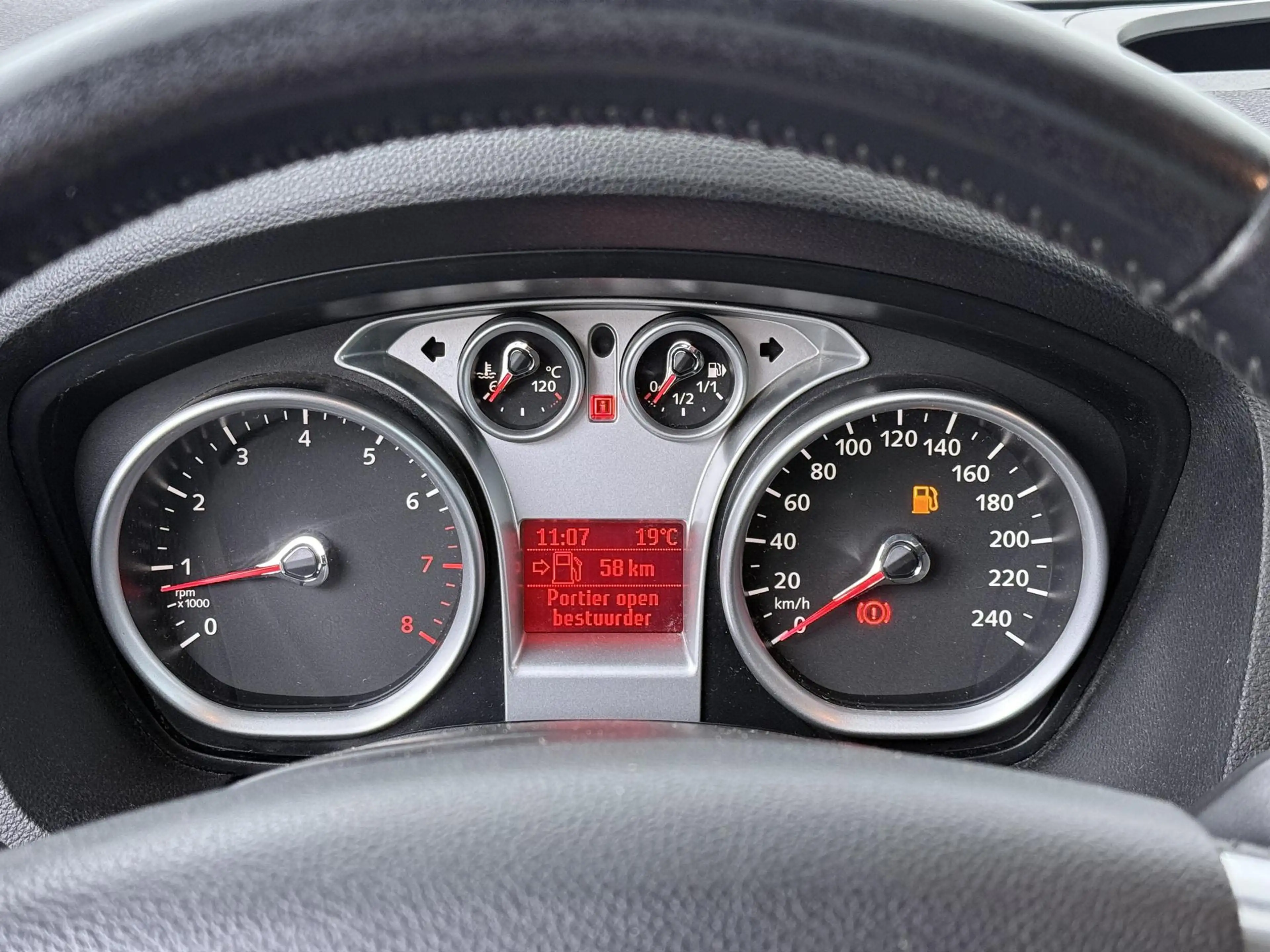 Ford Kuga 2.5 20V Titanium - 2.100kg Trekgewicht! - Climate — photo 14