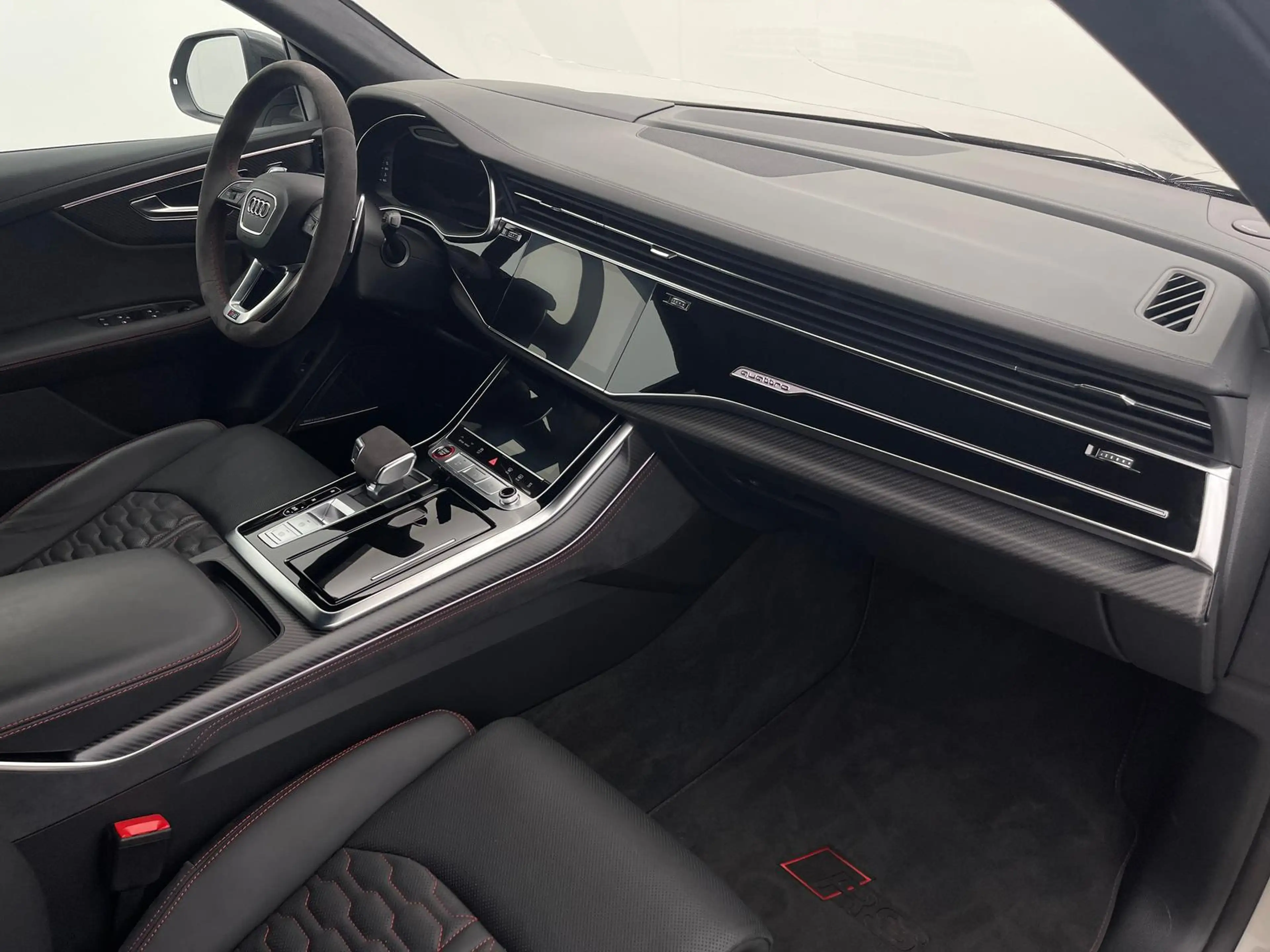 Audi RS Q8 CARBON*HuD*MATRIX*360°*AHK*KERAMIK*ACC* — photo 13