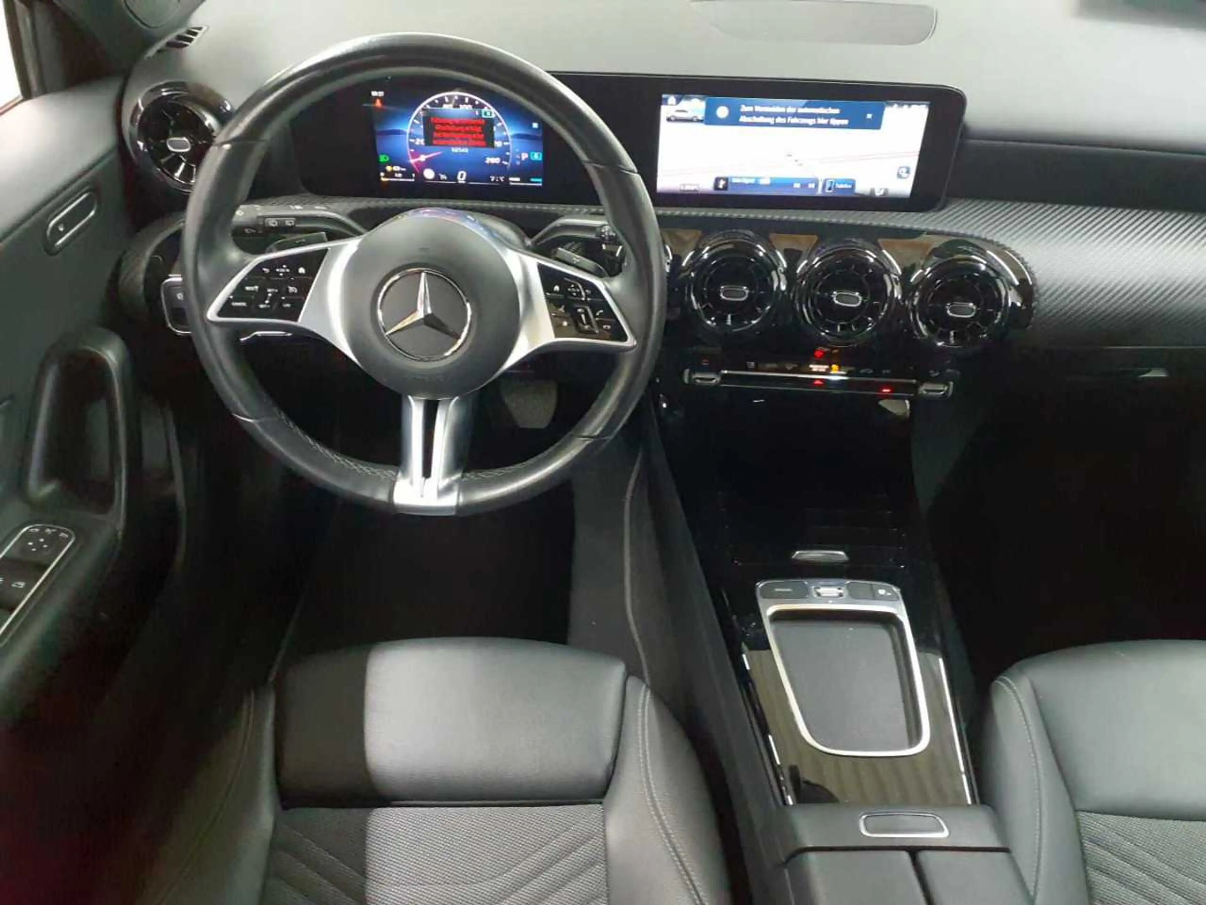 Mercedes-Benz A 180 A 180 7G-DCT Entry AdvancedP KAM SHZ — photo 9