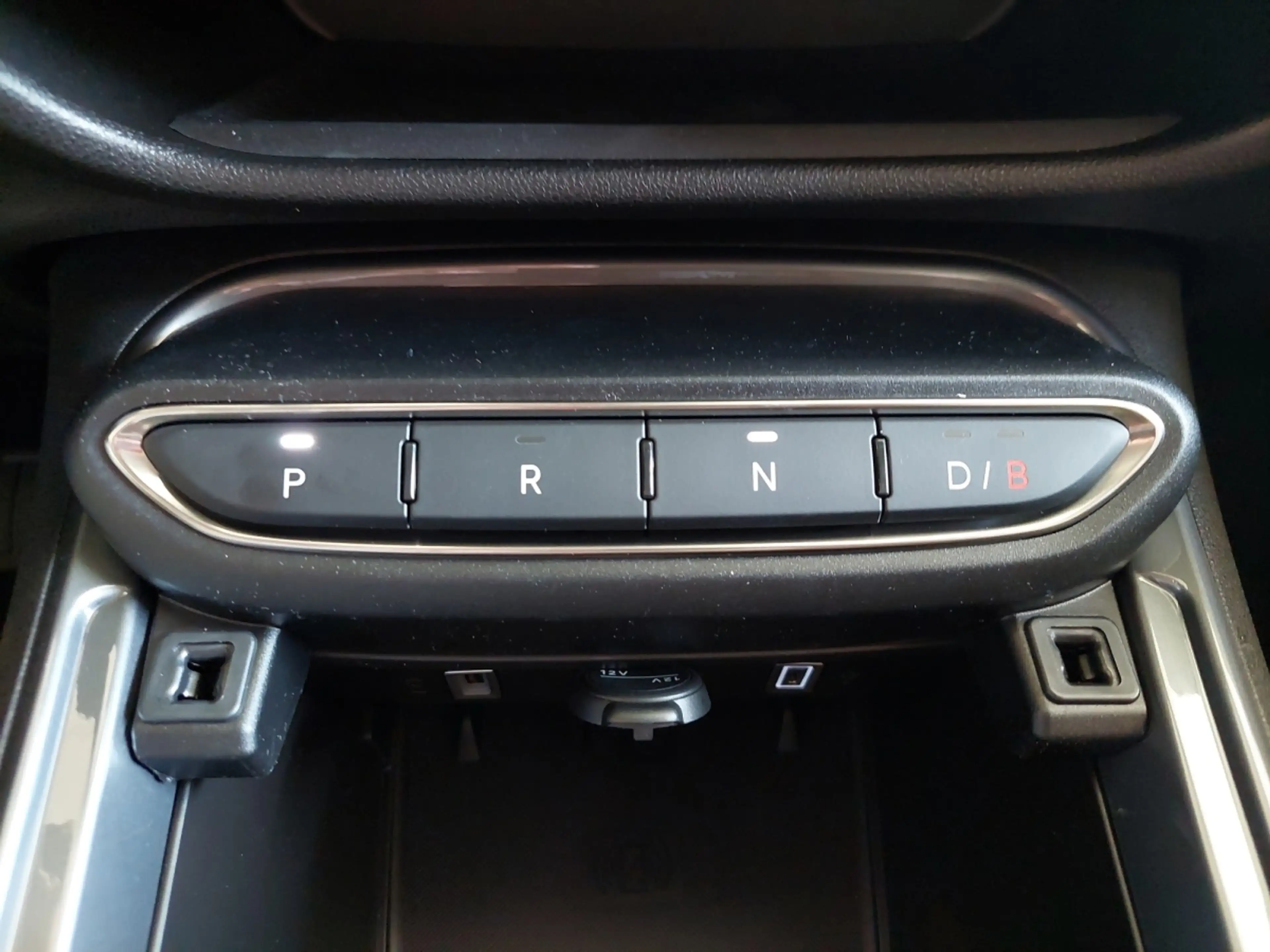 Fiat 600e La Prima — photo 8