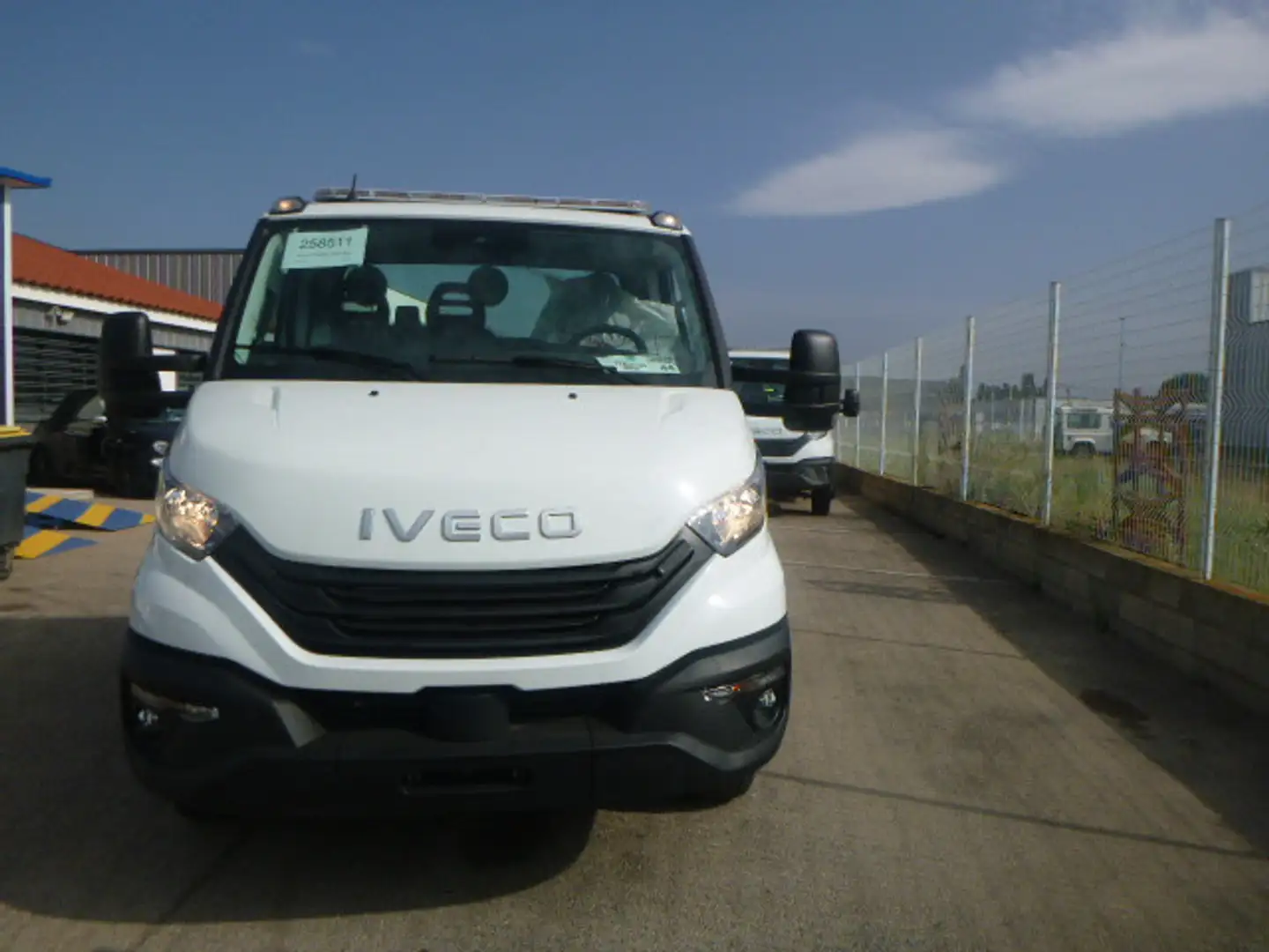 Iveco Daily 70.180H DEPANNEUSE Weiß - 2