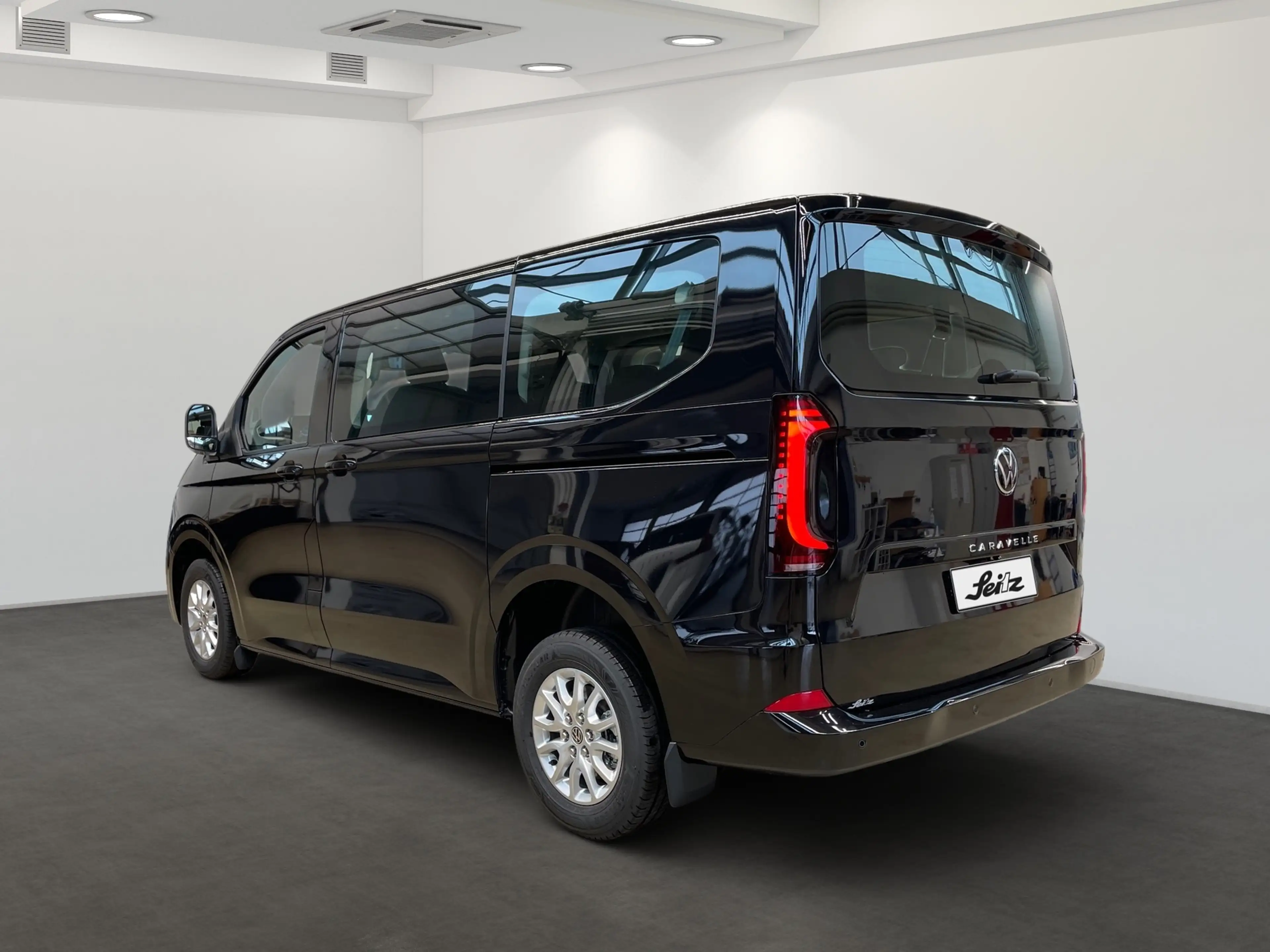 Volkswagen T7 Caravelle 2.0 TDI KR Life *8S*AHK*NAVI* — photo 5