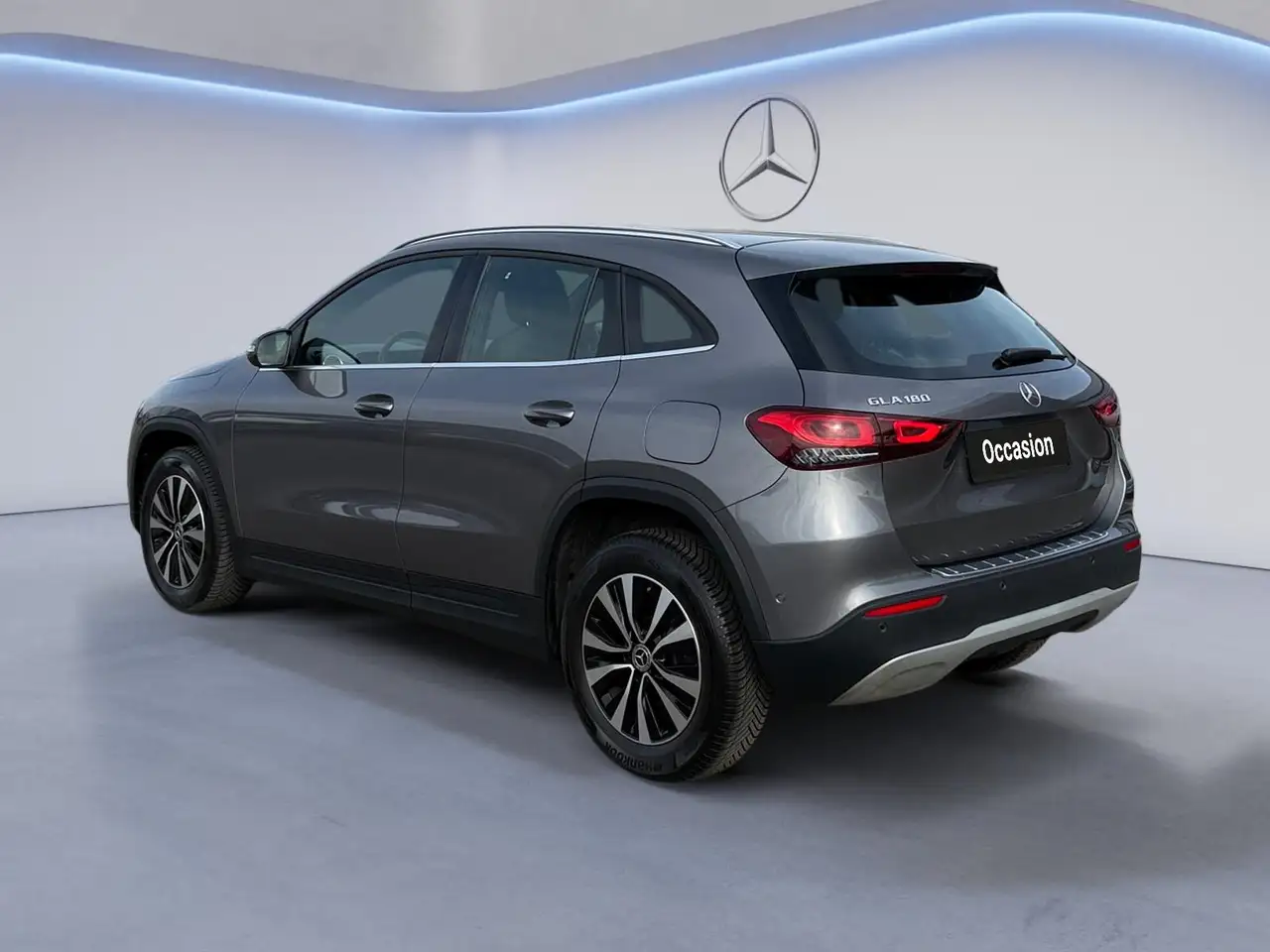 Mercedes-Benz GLA 180 Business Solution 3