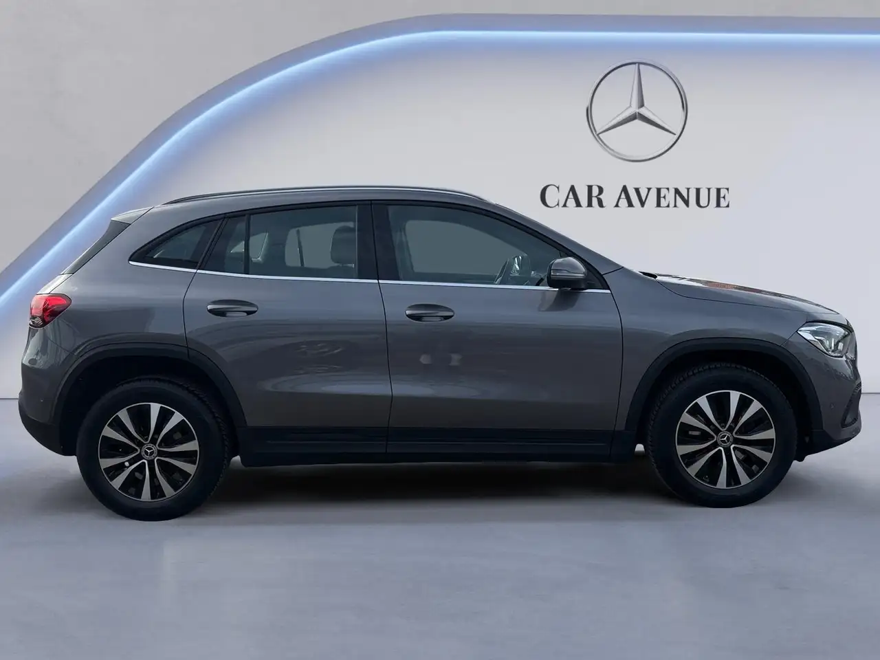 Mercedes-Benz GLA 180 Business Solution 6