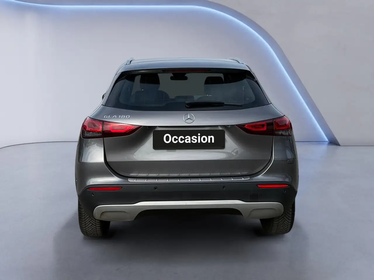 Mercedes-Benz GLA 180 Business Solution 4