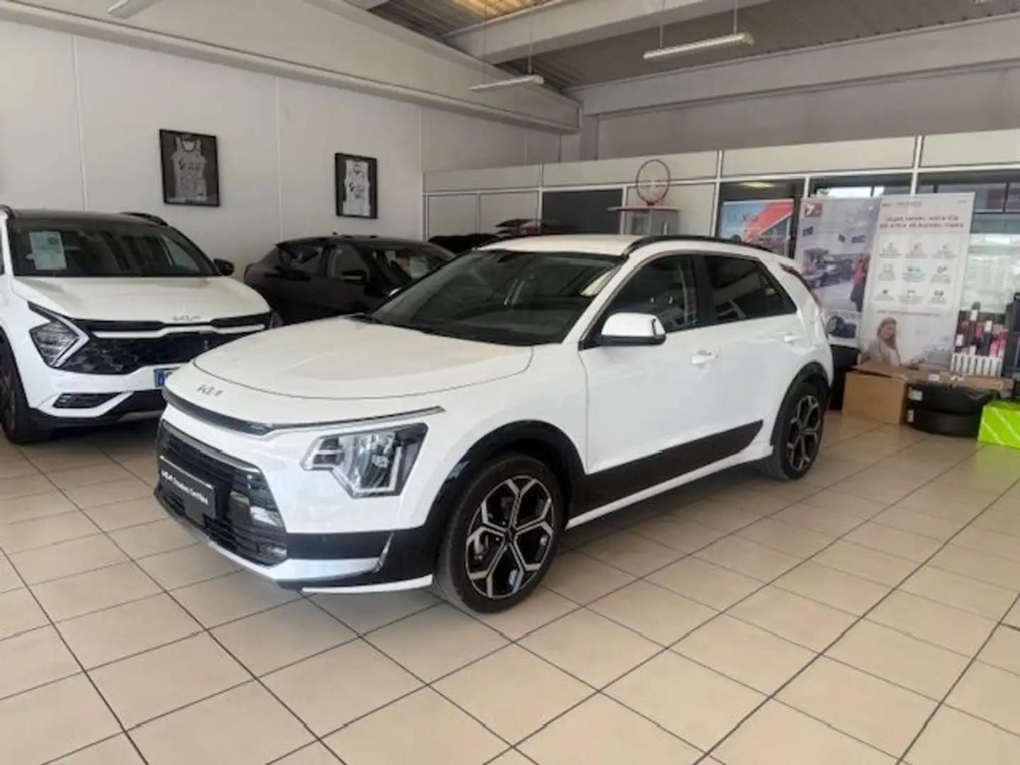 Kia Niro 1.6 GDI 141CH HEV PREMIUM DCT6 Blanc - 1