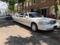 Lincoln Town Car 5.7 liter - thumbnail 5