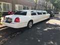 Lincoln Town Car 5.7 liter - thumbnail 1