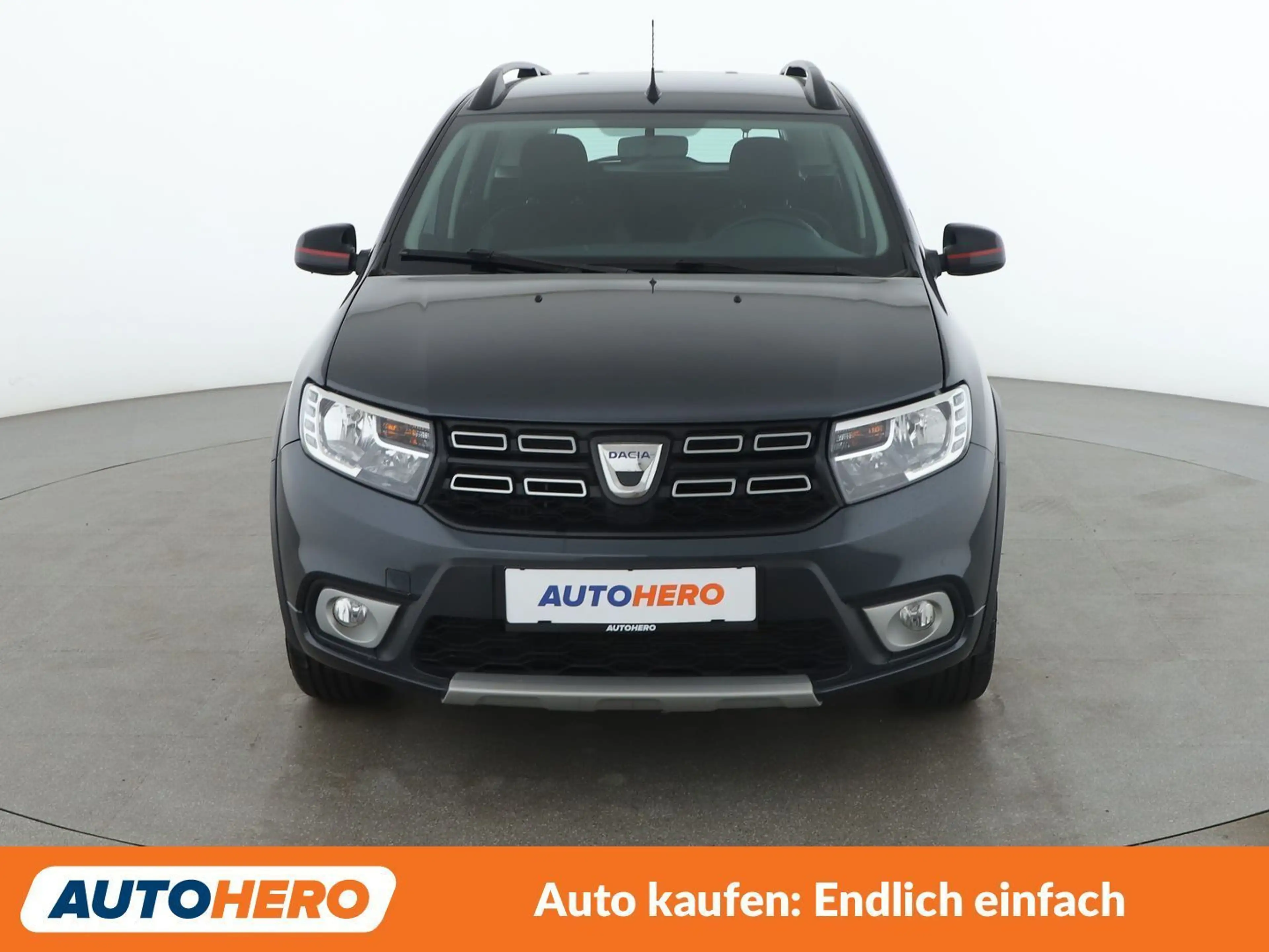 Dacia Logan 0.9 TCe Stepway Charisma — photo 9