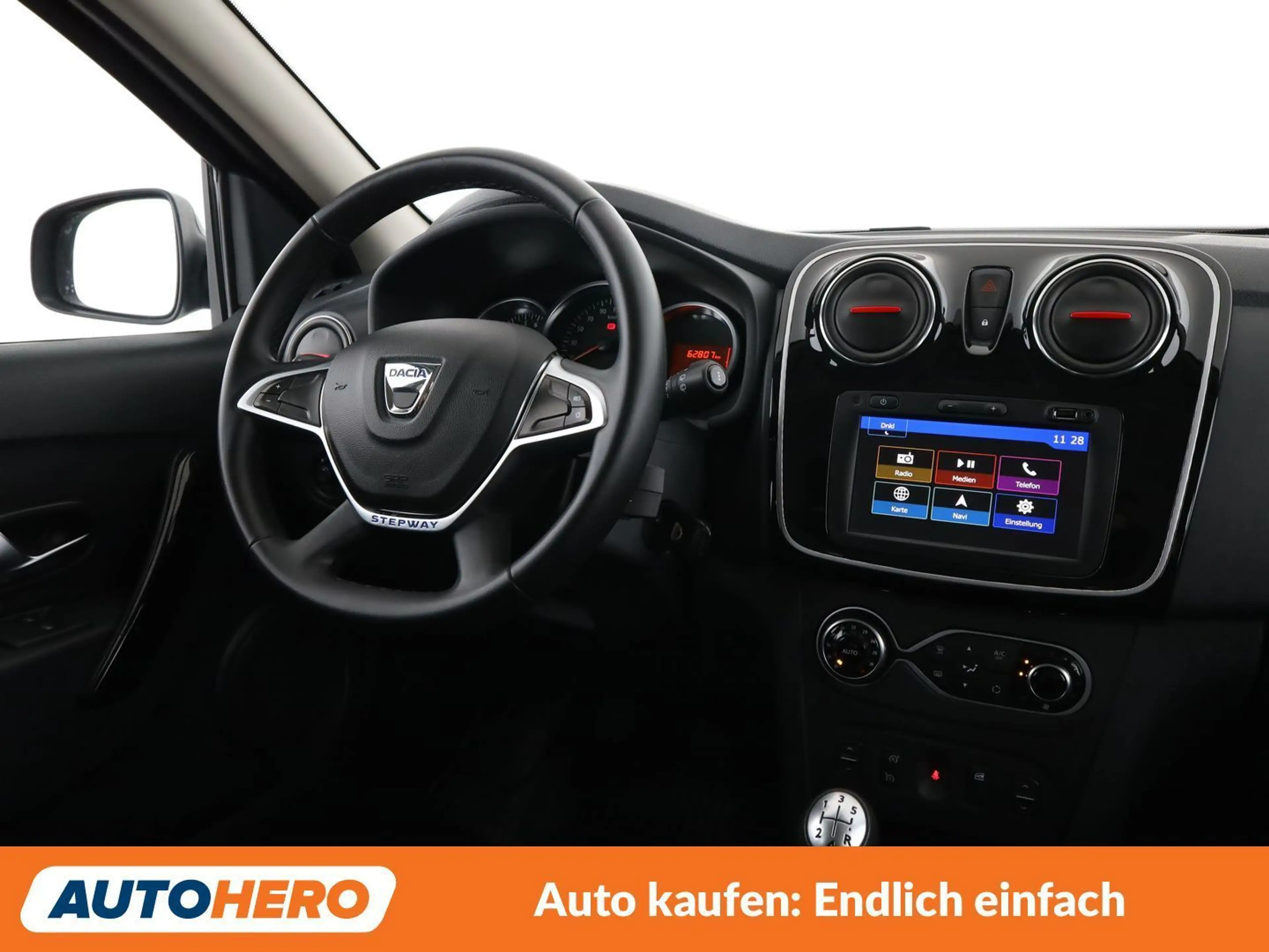 Dacia Logan 0.9 TCe Stepway Charisma — photo 13