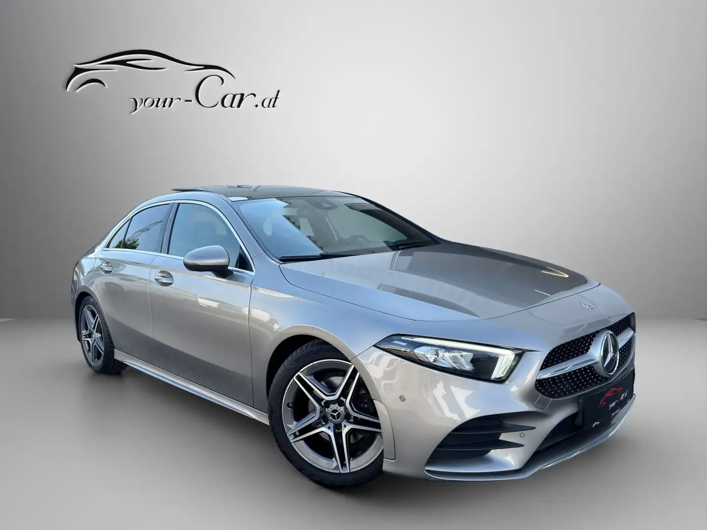 Mercedes-Benz A 200 Limousine Aut. *AMG, PANO, LED, TWA, SHA, NBA* Silber - 1