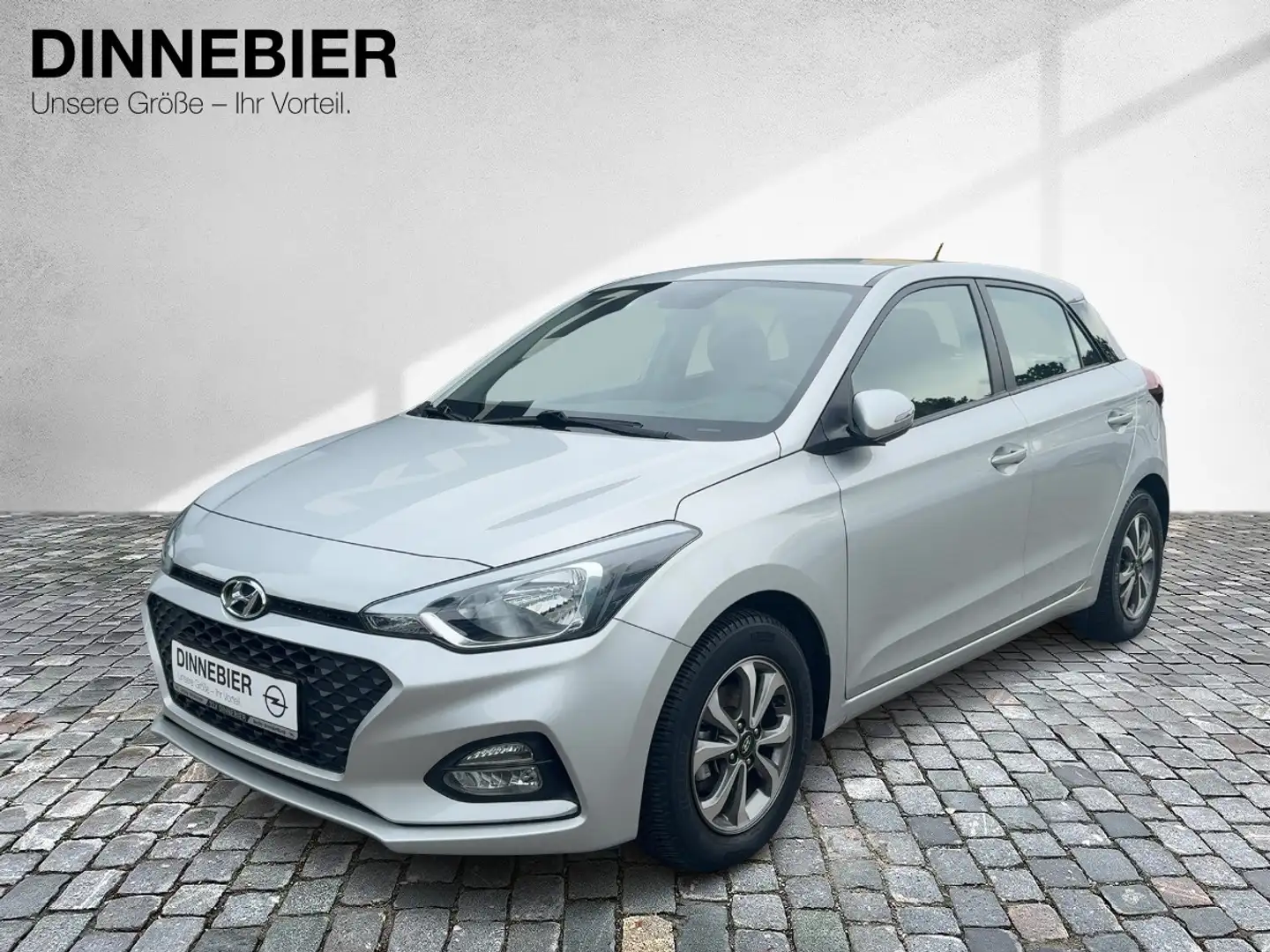 Hyundai i20 Active KlimaA SpurH PDC SHZ LM Silber - 2