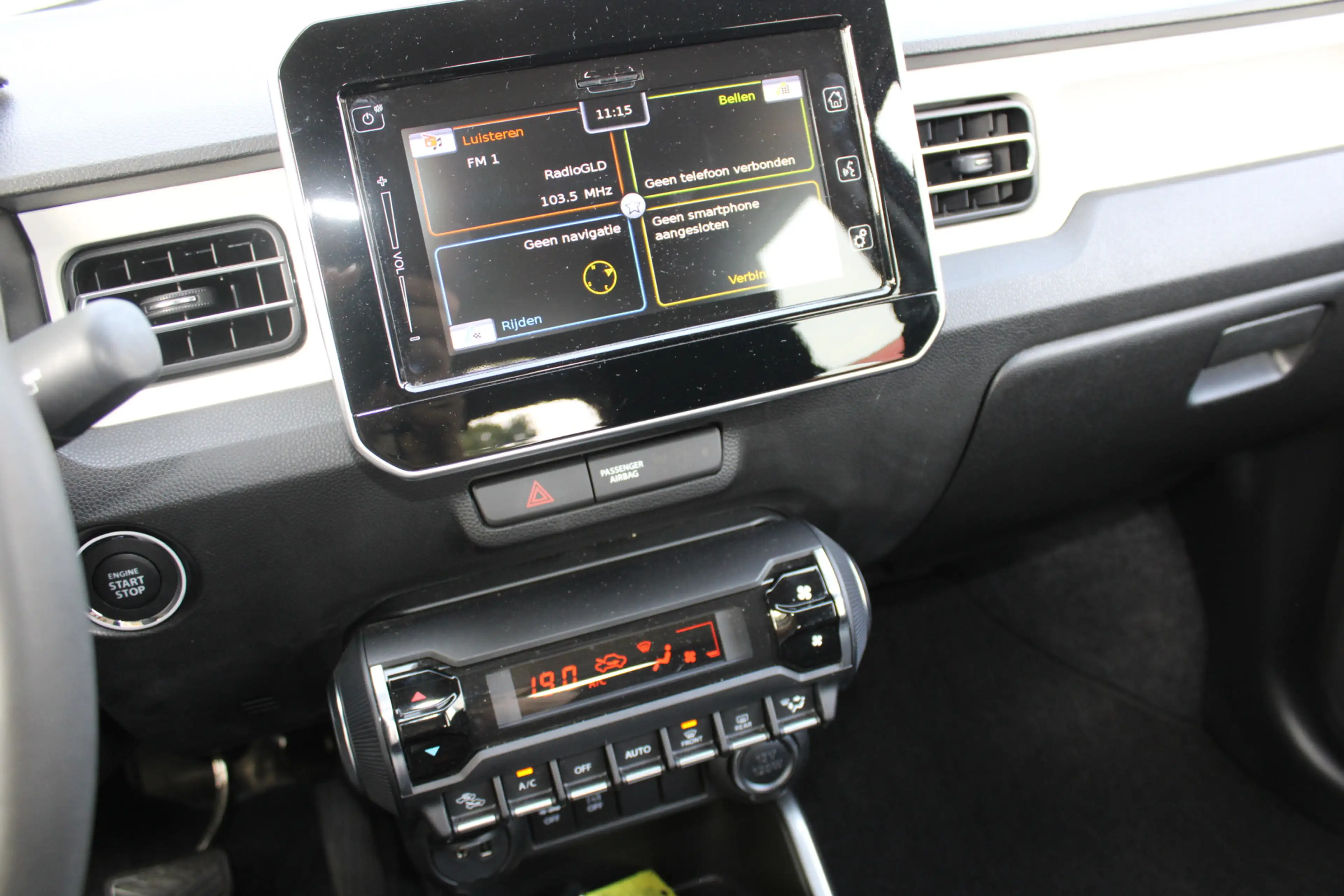 Suzuki Ignis 1.2 Smart Hybrid Style — photo 10