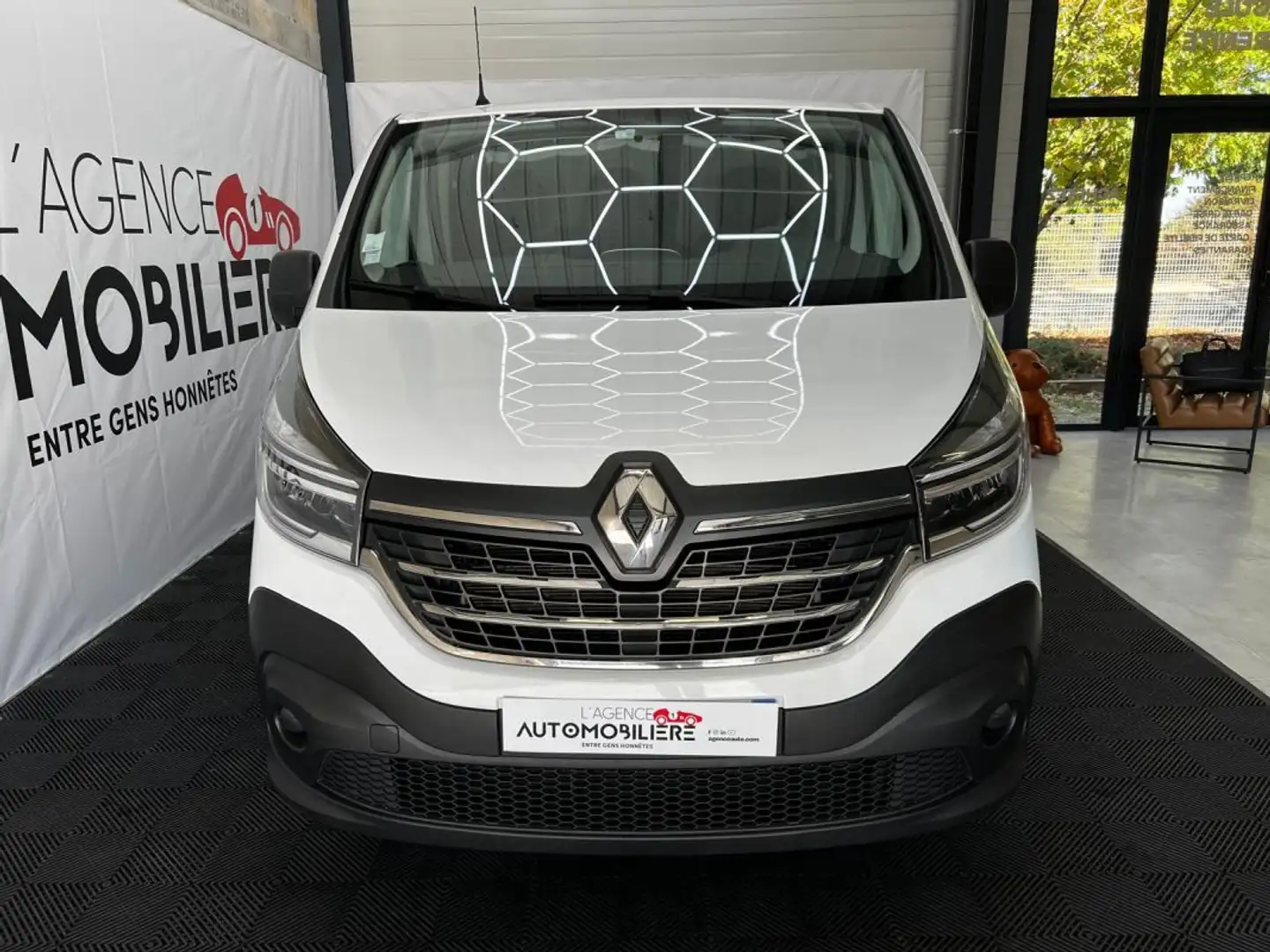 Renault Trafic Van Aménagé (Kapam) 2.0 Blue DCi Turbo 120ch Weiß - 2