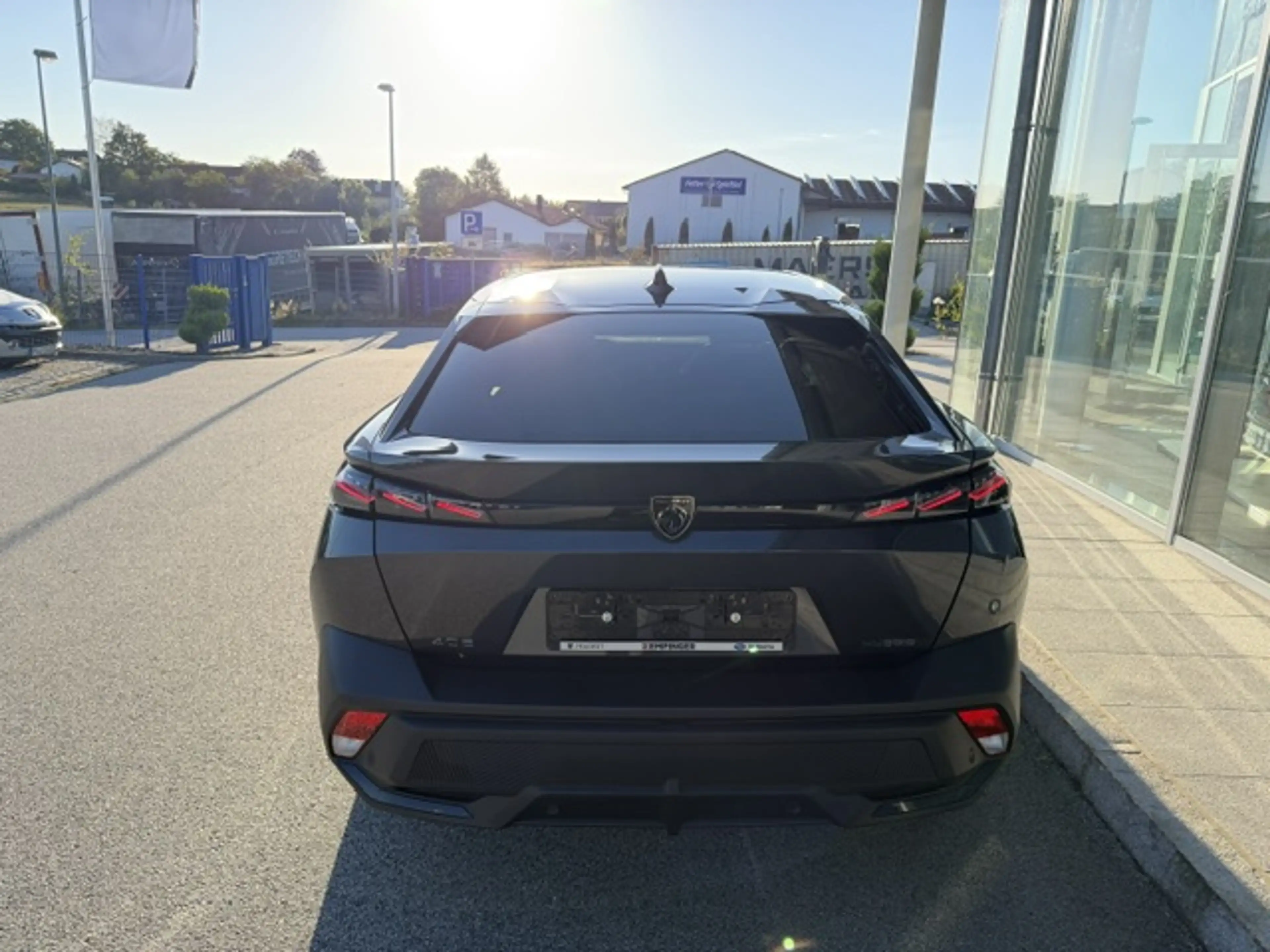 Peugeot 408 Plug in Hybrid 225 GT — photo 3