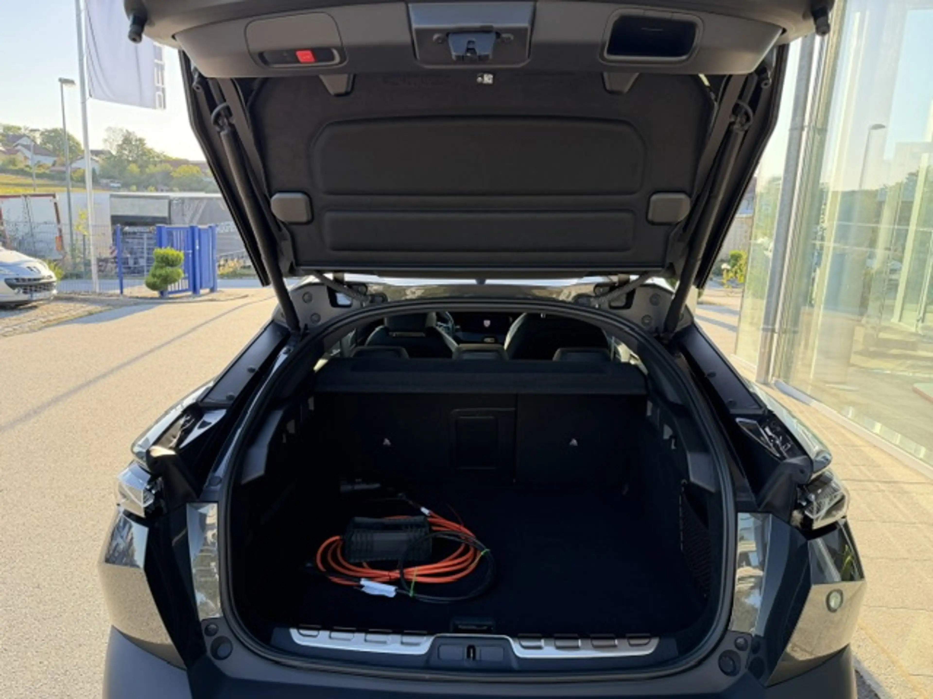 Peugeot 408 Plug in Hybrid 225 GT — photo 11