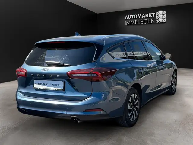 Ford Focus view 7