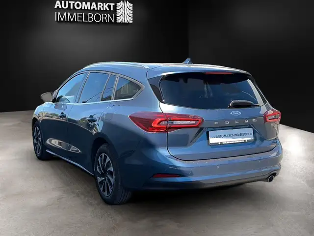 Ford Focus view 5
