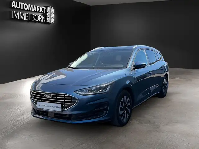 Ford Focus view 3