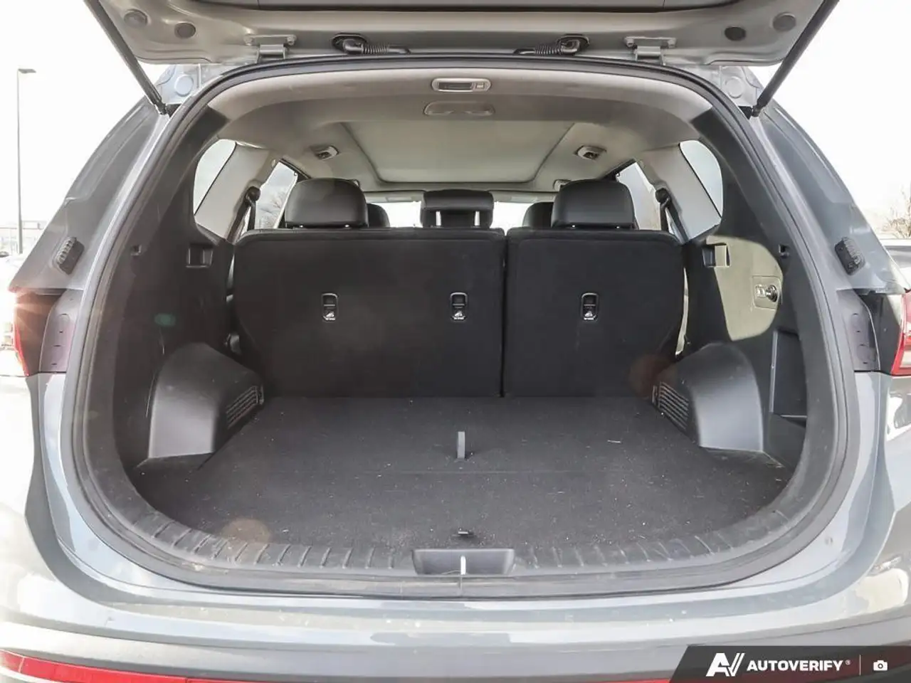 Hyundai SANTA FE снимка Hyundai SANTA FE