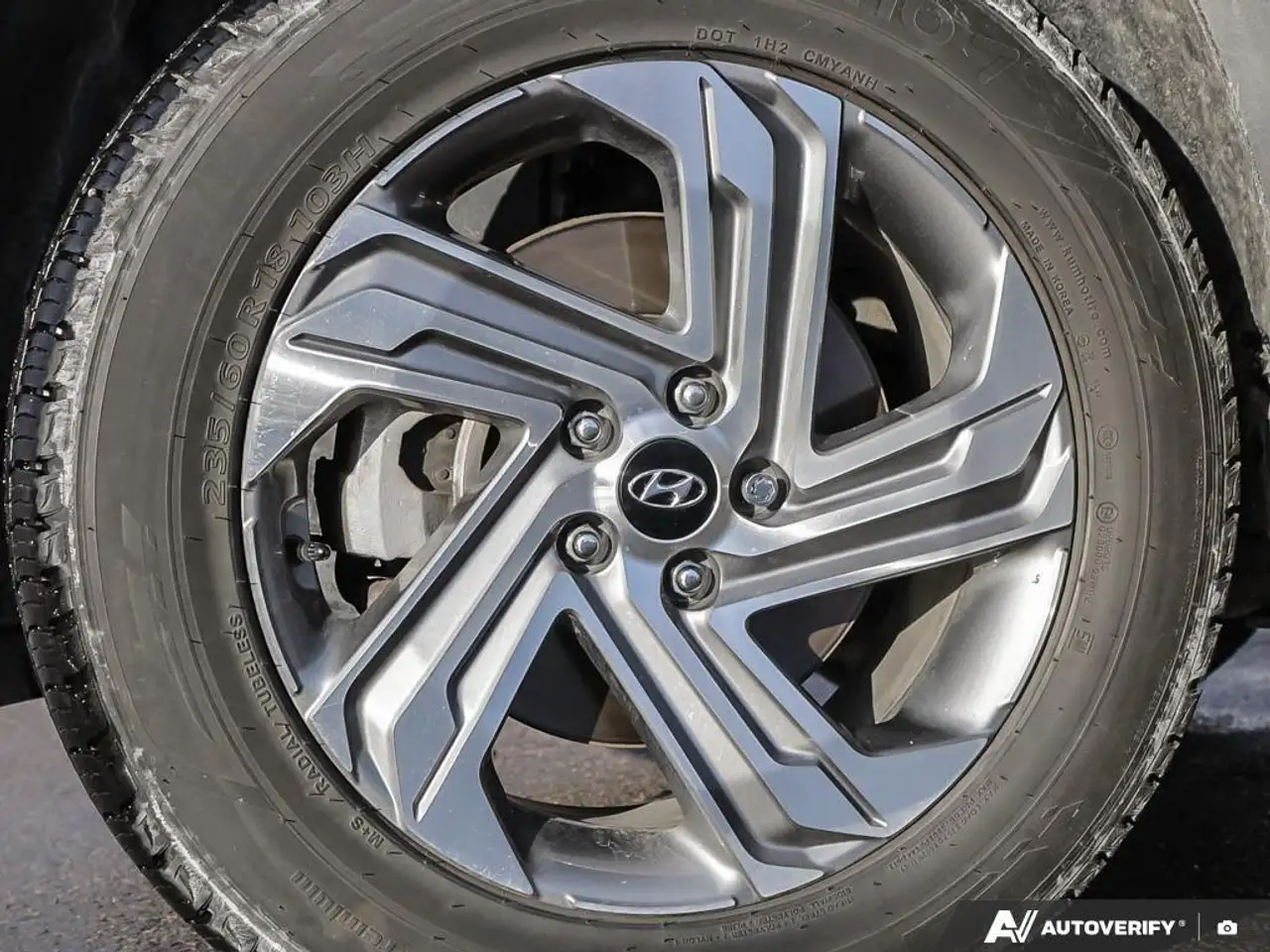 Hyundai SANTA FE снимка Hyundai SANTA FE