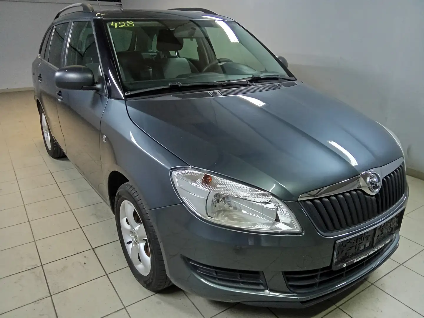 Skoda Fabia Family Grau - 2