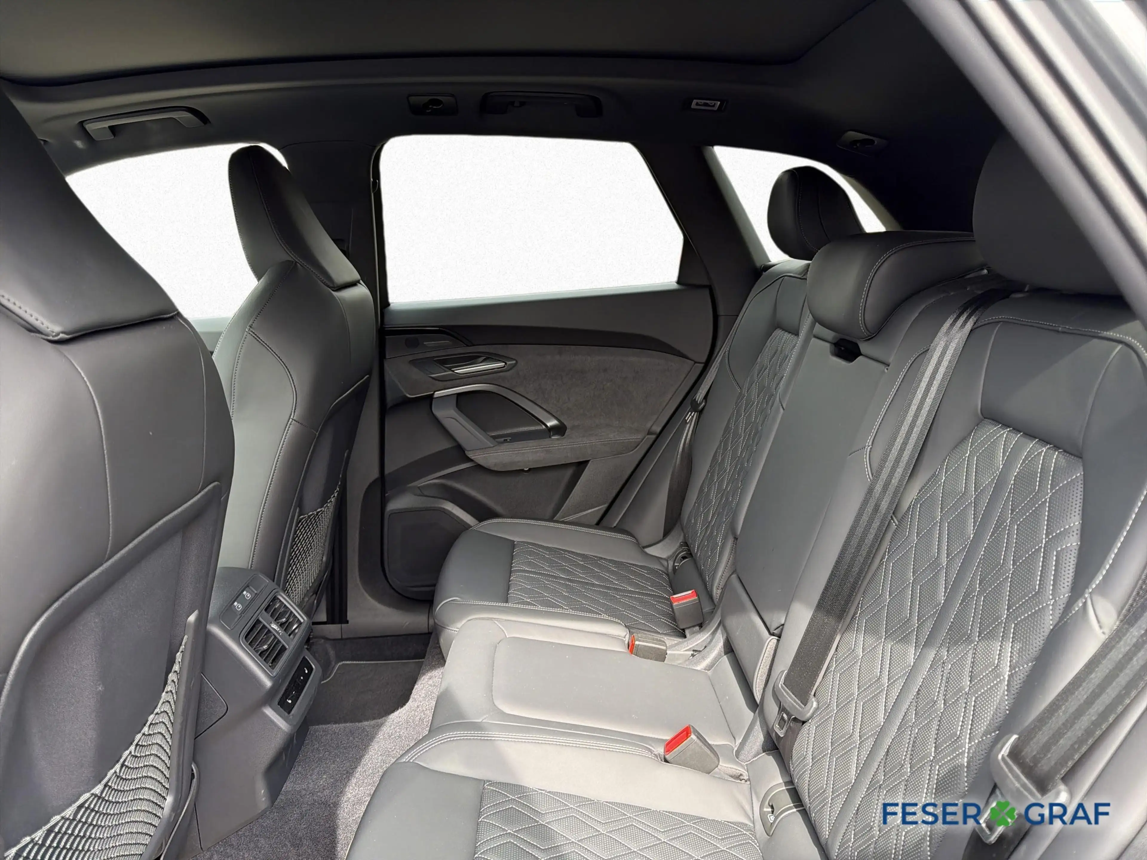 Audi SQ5 TFSI S tronic LUFT MATRIX PANO B&O HuD — photo 12