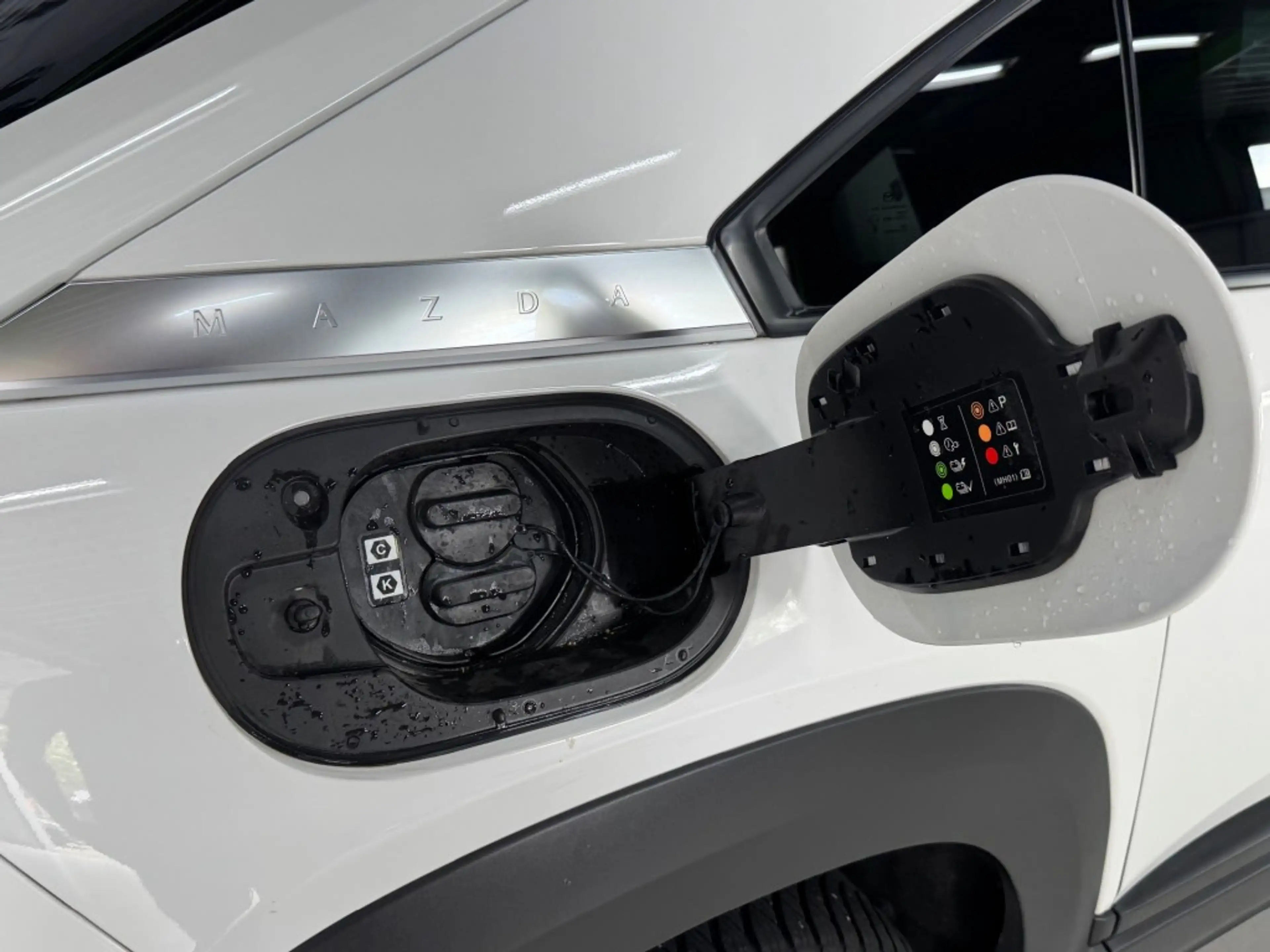 Mazda MX-30 e-SkyActiv EV 145 Advantage 36 kWh — photo 14