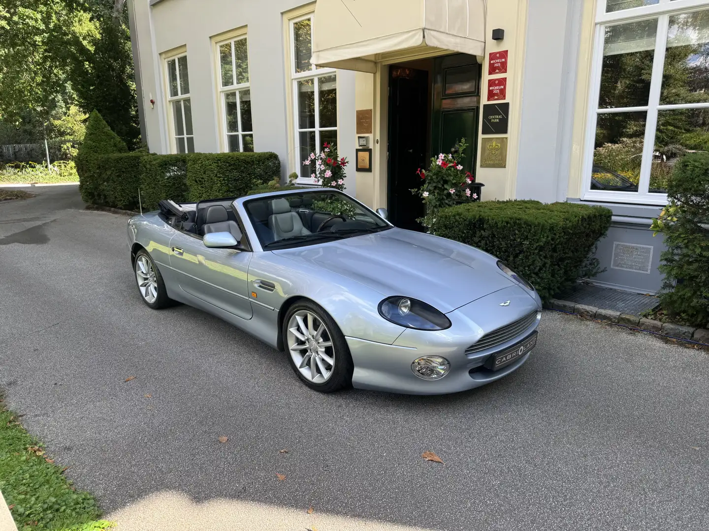 Aston Martin DB7 Volante 5.9 V12 Vantage Blau - 1