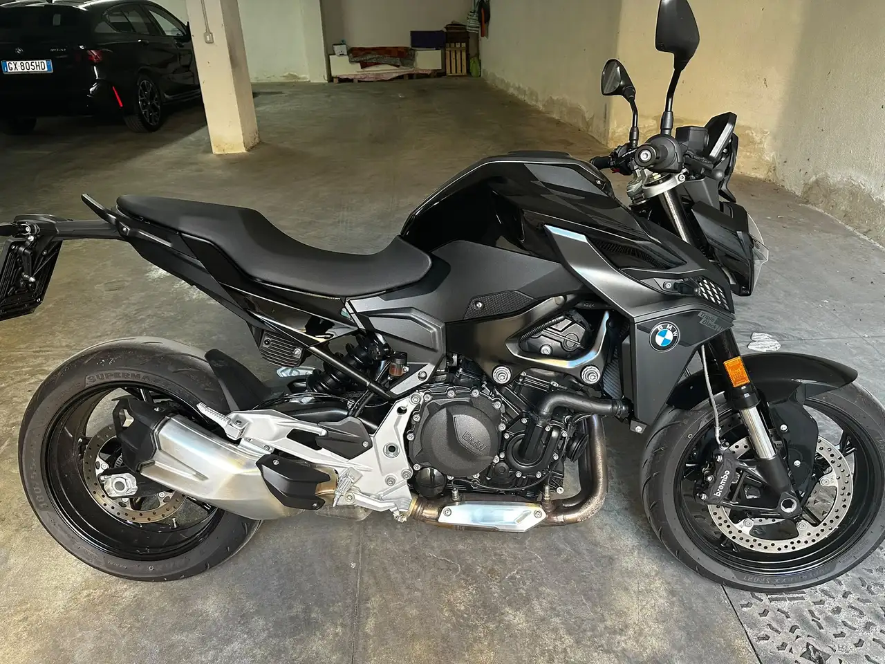 BMW F 900 R