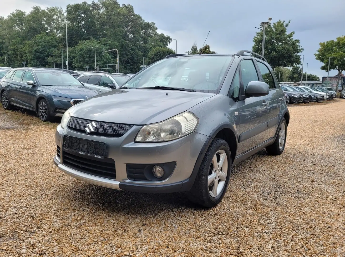 Suzuki SX4 1.6 VVT 4WD Comfort*Klima*SR/WR+LMF*AHK*TÜV* Grau - 1