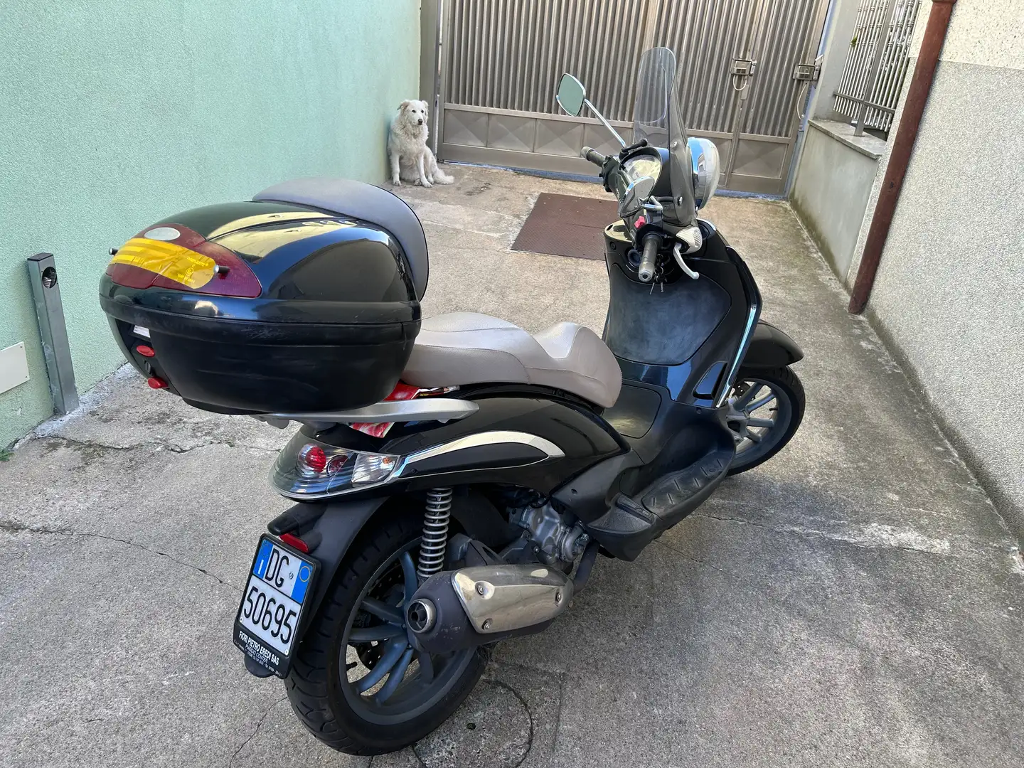 Piaggio Beverly 250 Tourer Zwart - 1