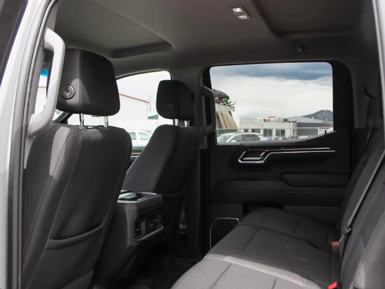 Chevrolet Silverado 1500 снимка Chevrolet Silverado 1500