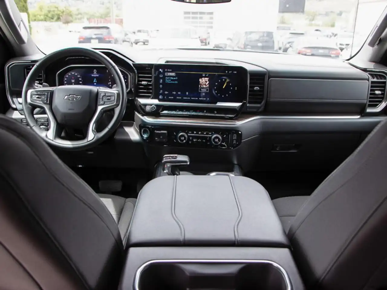 Chevrolet Silverado 1500 снимка Chevrolet Silverado 1500