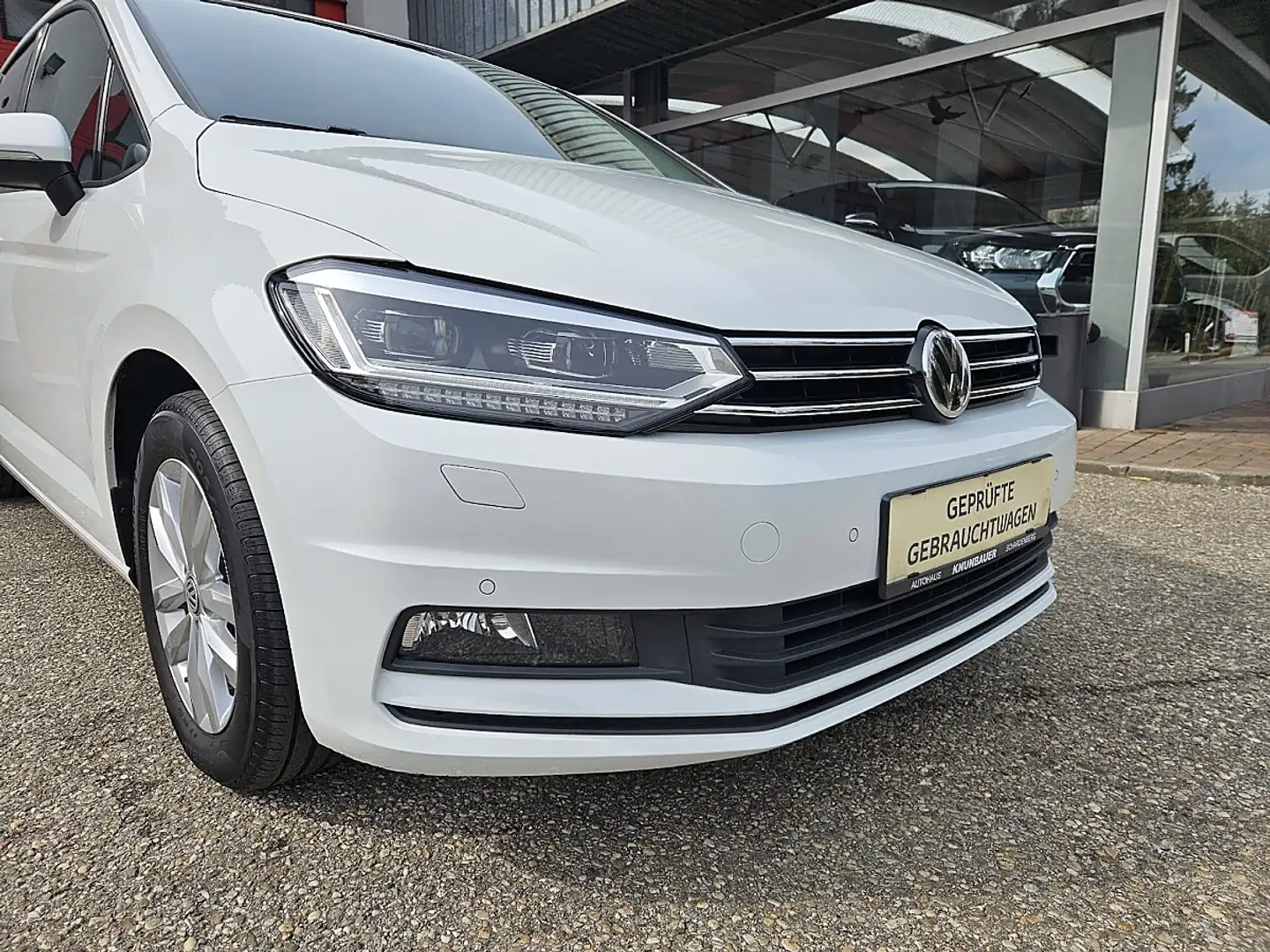 Volkswagen Touran Sky 1,6 SCR TDI Weiß - 2
