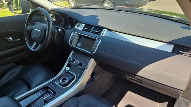 Land Rover Range Rover Evoque view 10