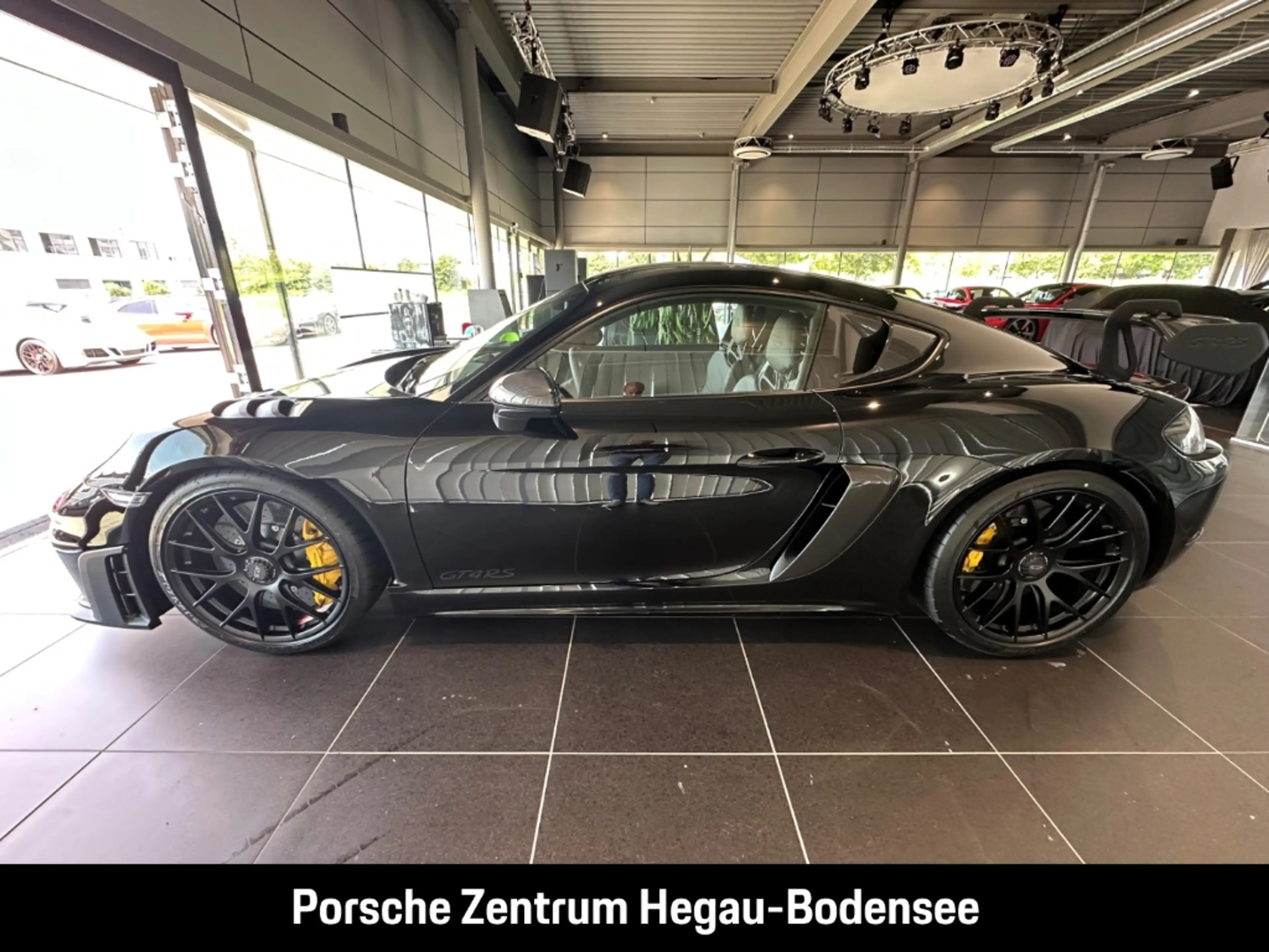 Porsche Cayman 718 GT4 RS — photo 14