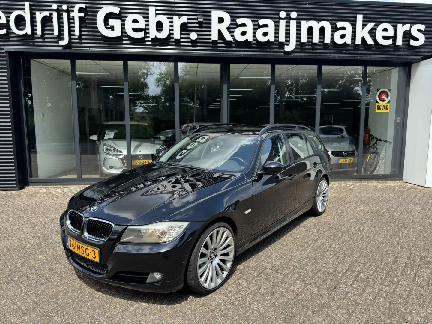BMW 318 3-serie Touring 318d Corporate Lease Business Line Zwart - 1