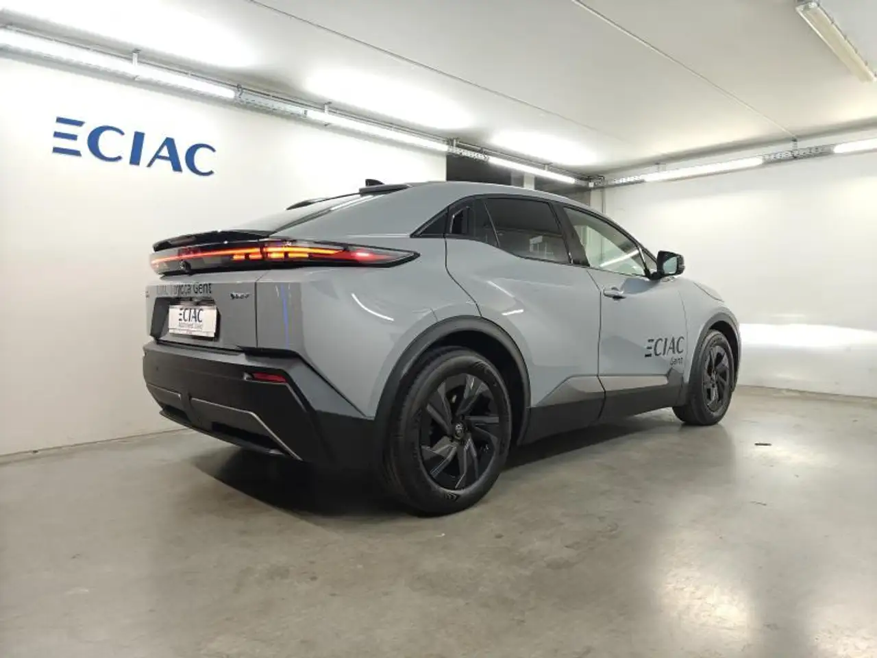 Toyota C-HR 2026 — фото 9